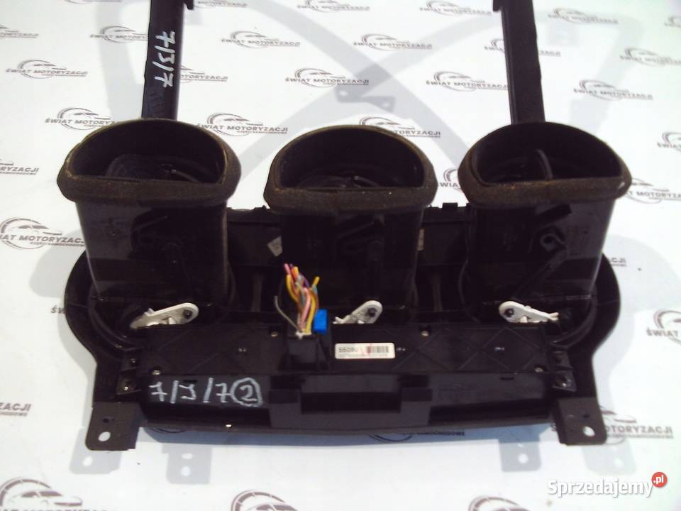 OPEL ANTARA 08r ramka kratka nawiewu 20785509 Kielce