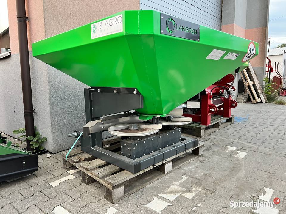 Rozsiewacz nawozów polowy RS600N 2tarczowy 600 świętokrzyskie