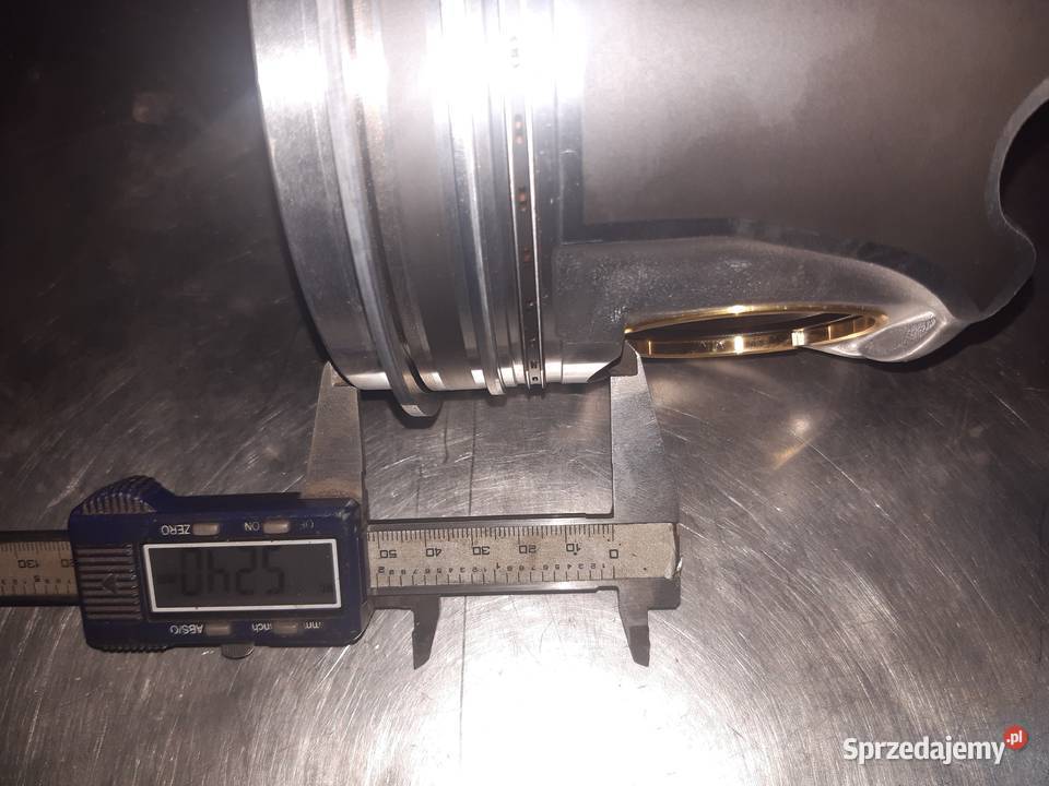 Tłok Mercedes OM502LA 942990 DEMAG LIEBHERR BELL