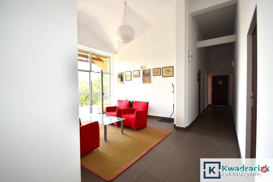 Lokal 194m2 Sanok 19.4m2 sprzedam