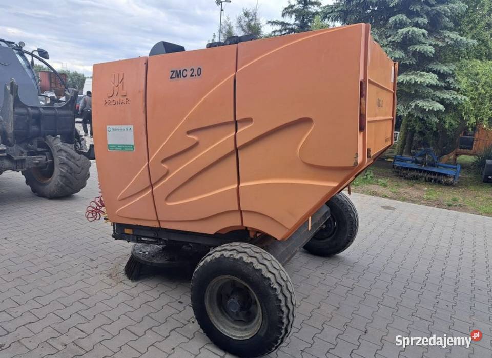 Zamiatarka uliczna drogowa Pronar ZMC 20 Sochaczew