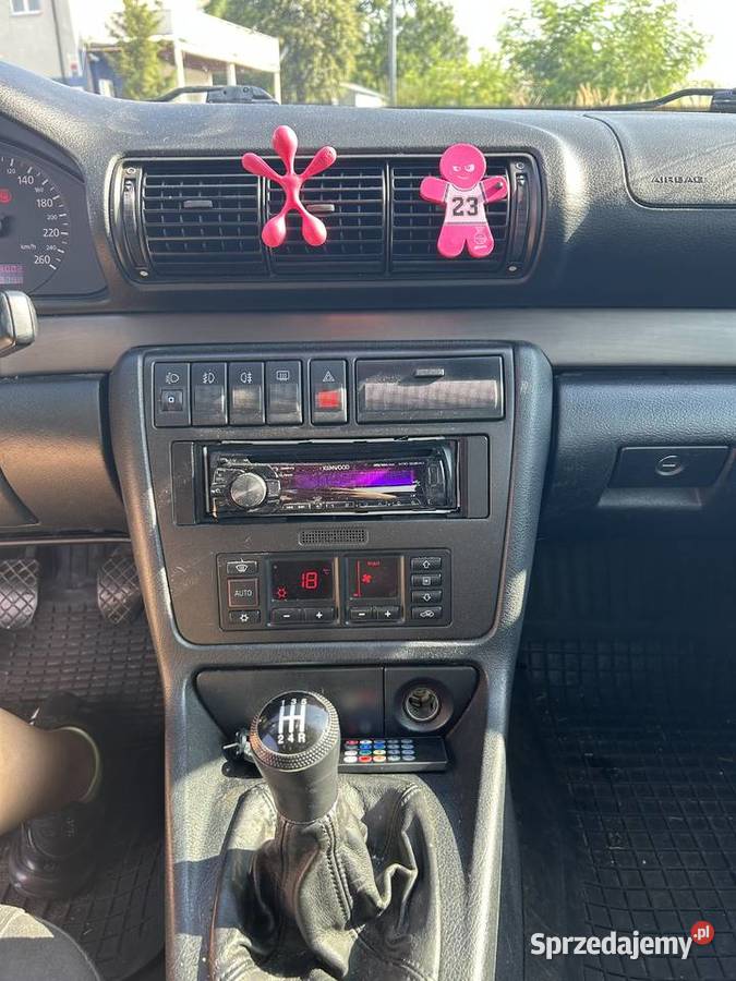 AUDI A4 b5 benzyna ładny stan doinwestowane A4 Świdnik sprzedam