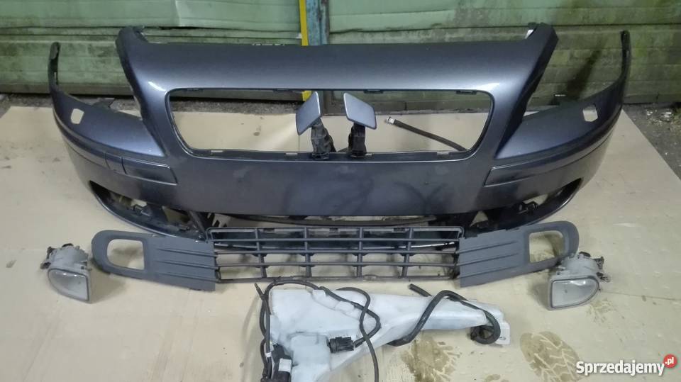 VOLVO V50 Zderzak przedni