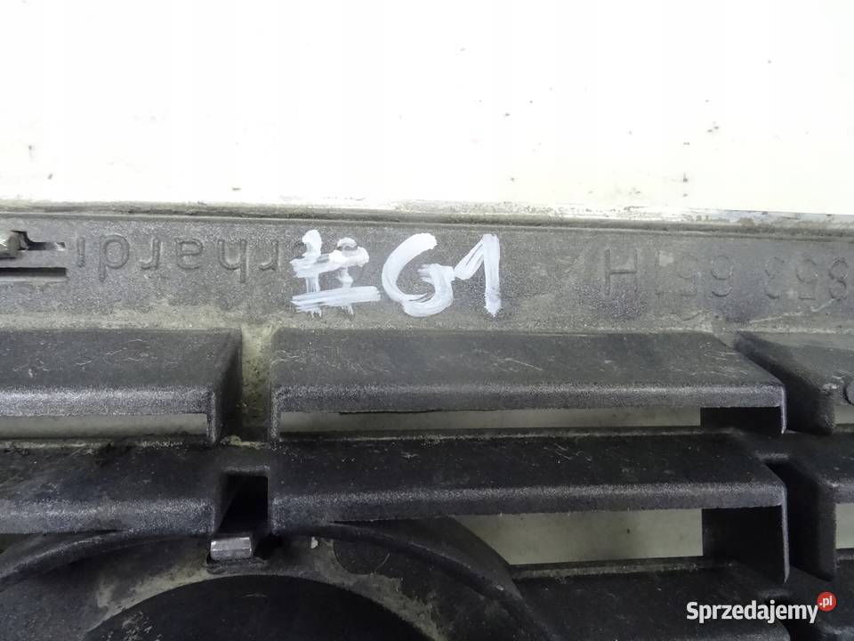 AUDI S8 D2 9499 GRILL ATRAPA MASKI 4D0853651H Przemęt sprzedam