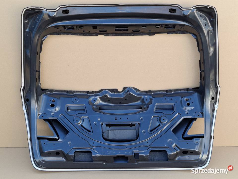 MERCEDES ML W166 KLAPA BAGAŻNIKA TYŁ GLE Bieleń