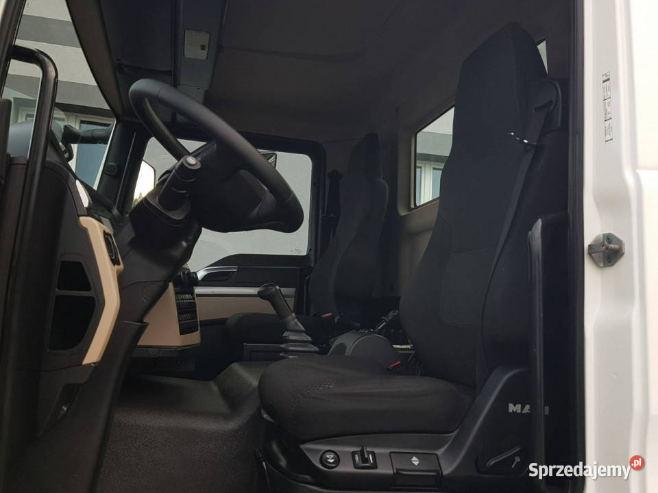 MAN TGL 12220 HAKOWIEC 4x2 KLIMA HAKOWIEC DO pierwszy właściciel