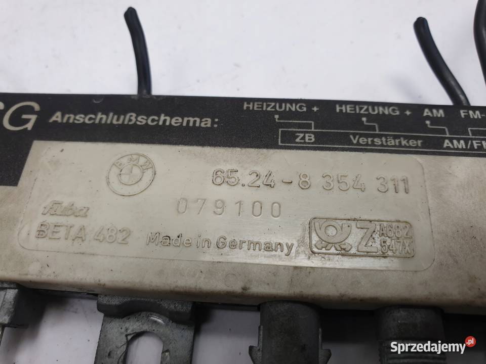 BMW E31 840 850 i WZMACNIACZ ANTENY 8354311 Rudka