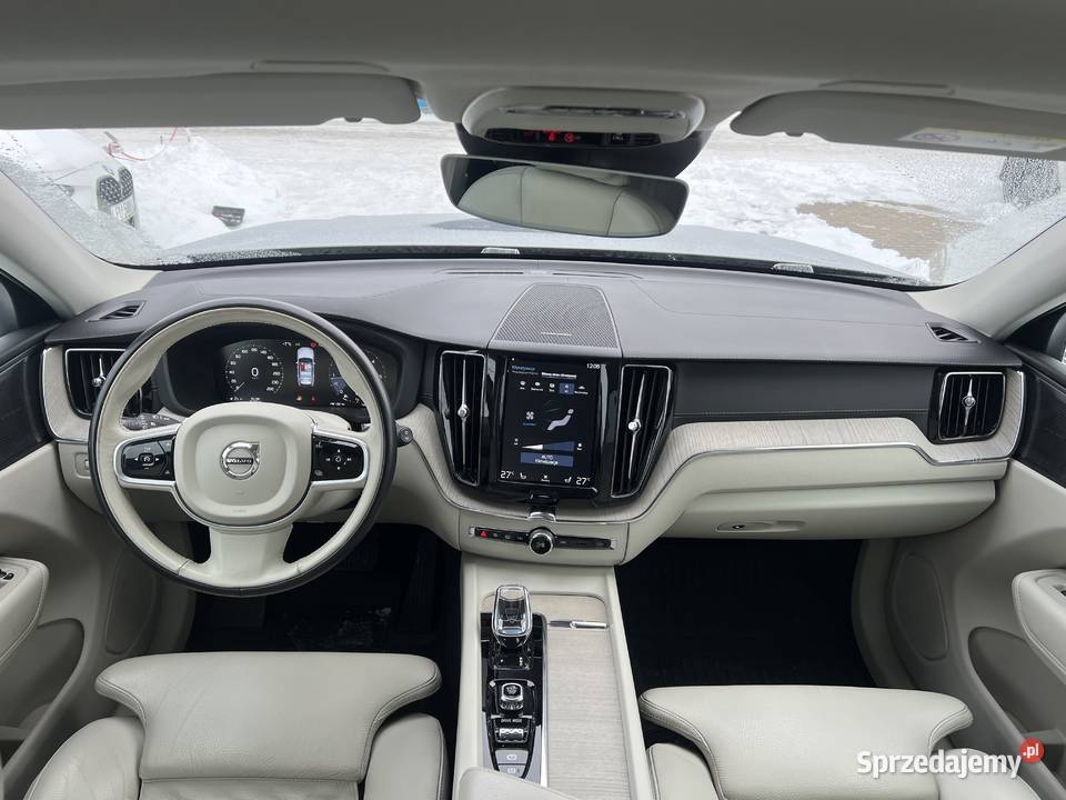 Volvo XC60 2019 nawigacja