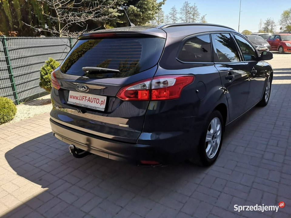Ford Focus 10 12V 125 Klimatronik Halogeny bluetooth Strzegom