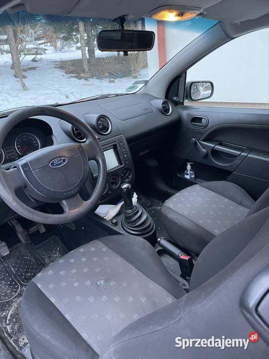 Ford Fiesta MK6 125 benzyna klimatyzacja Nienadowa