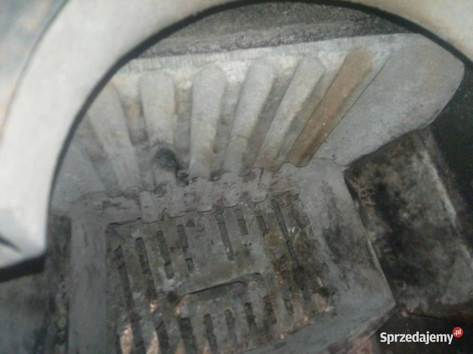 Piec kominek żeliwny z fajerką Vintage Borcz