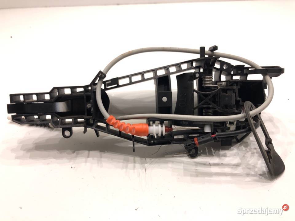 KLAMKA ZEWNĘTRZNA PRAWY TYŁ BMW F34 Hatchback osobowe