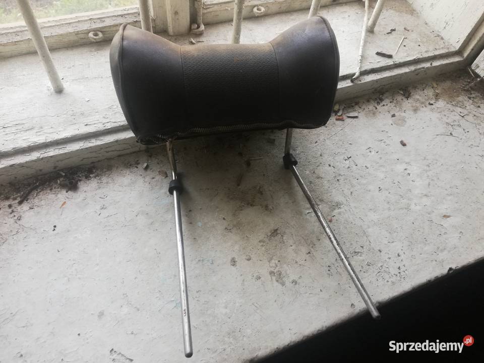 Zagłówek samochodowy Tyczyn