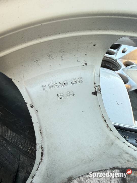Alufelgi 17 bmw styling 138 z oponami zimowymi Zamość