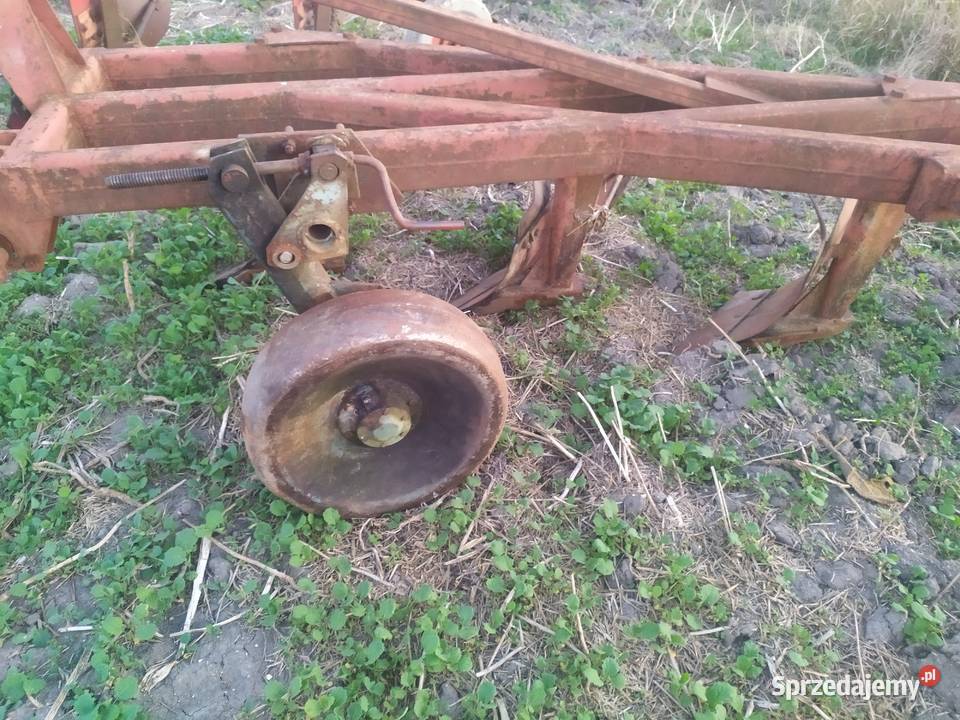 Pług 4 x 35 nieuszkodzony