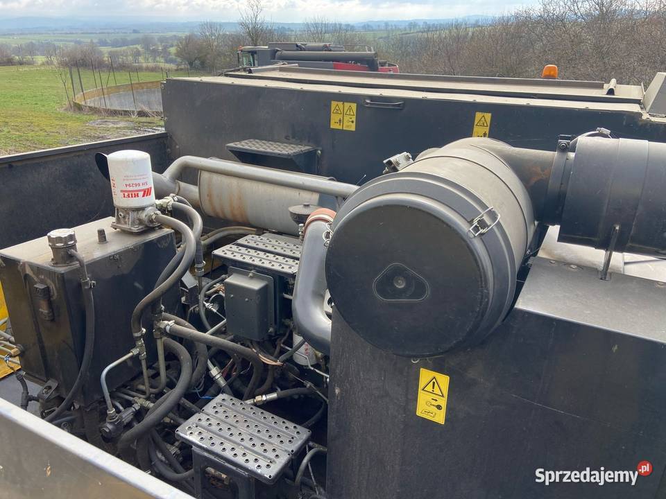 Kombajn zbożowy News Holland CS540 lubelskie Trawniki sprzedam