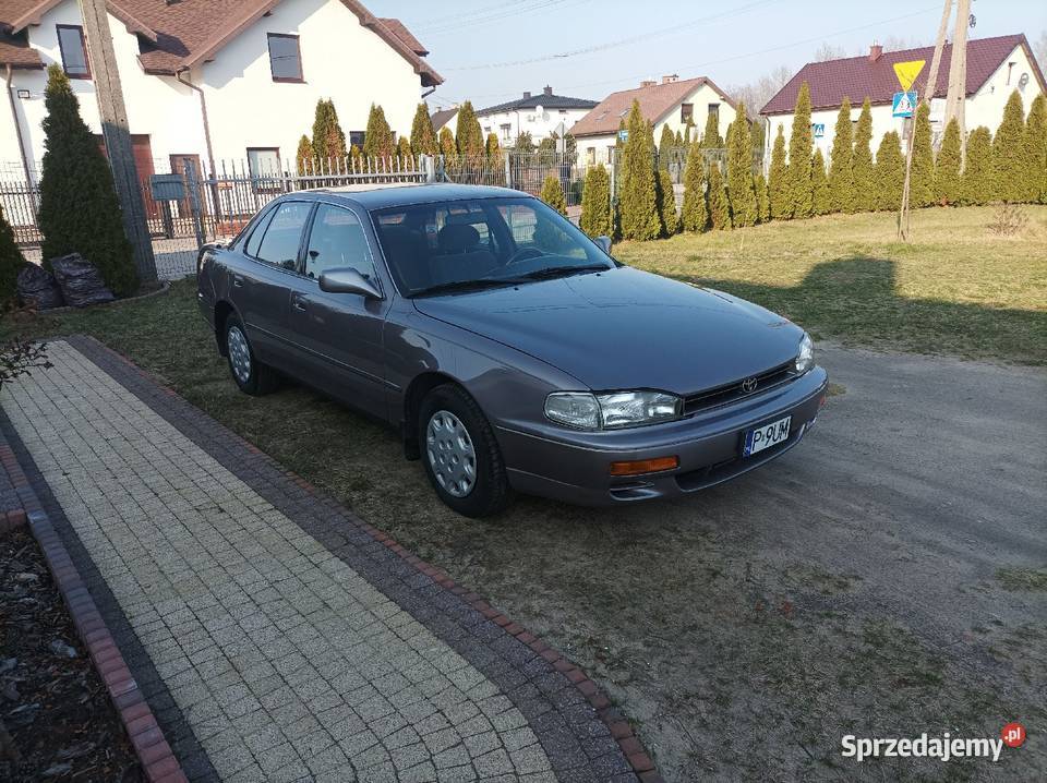 Toyota Camry 22 LE 1995r USA sprowadzony wielkopolskie Turek