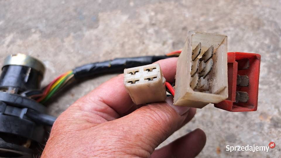 Fiat 126p osłonki na lampy przód