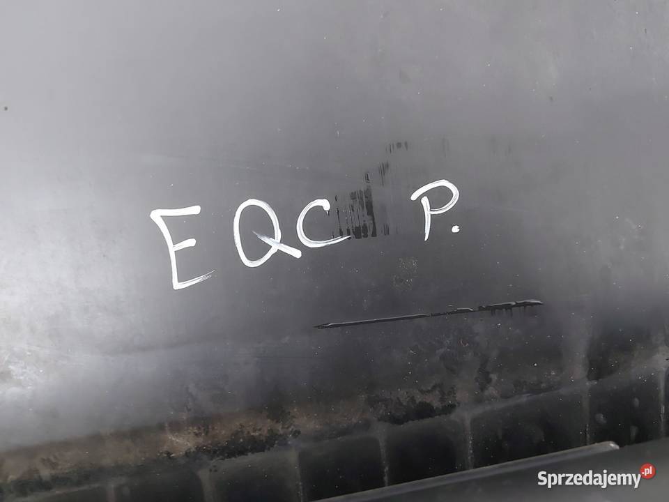 Mercedes EQC 400 W293 LISTWA PROGOWA PRAWA