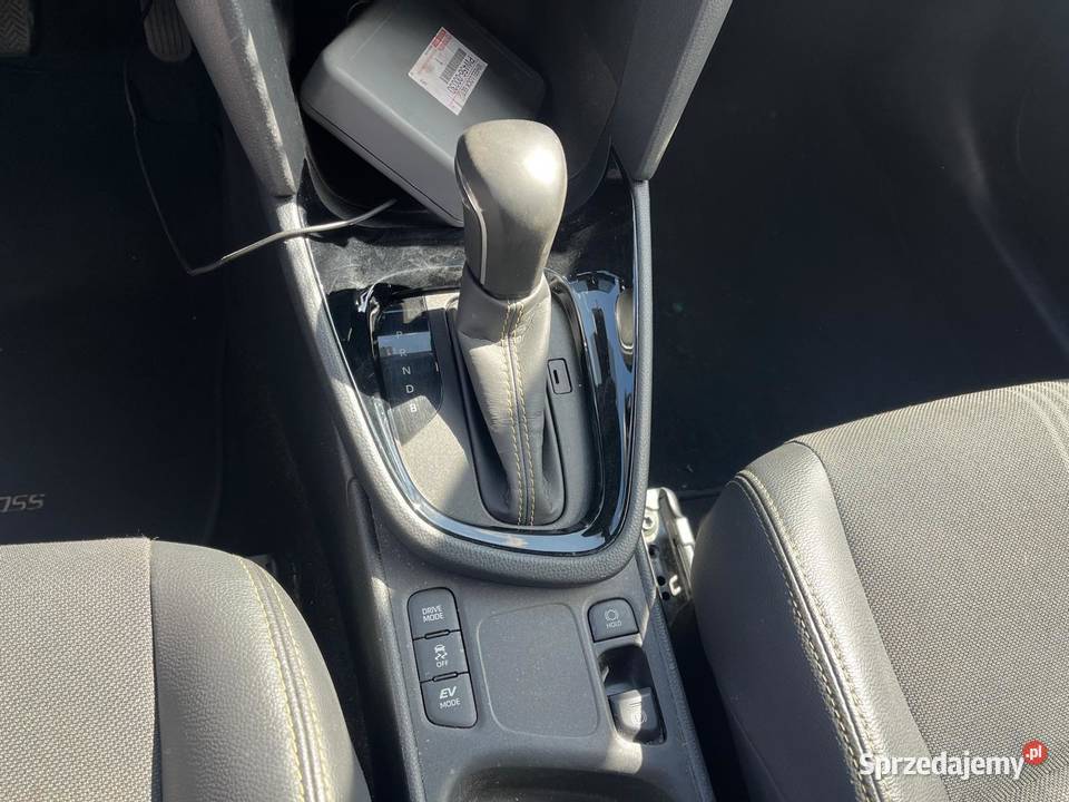 TOYOTA Yaris Cross Hybride 116H Design GK503 uszkodzony