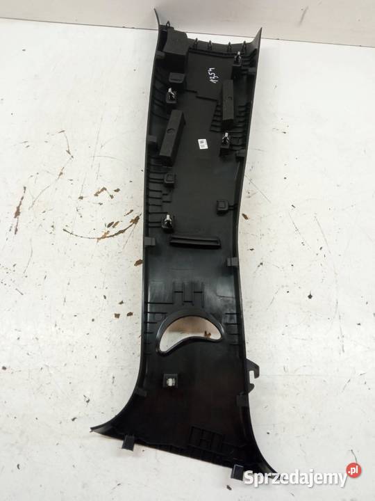 OSŁONA SŁUPKA B PRAWA 769139479R Dacia Duster