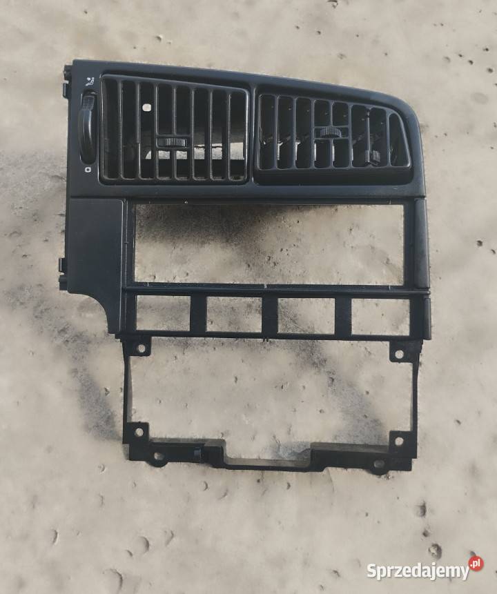 Ramka radia passat B3 osobowe lubelskie Tomaszów Lubelski