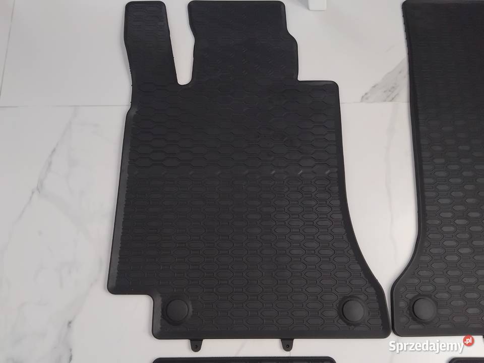 Mercedes C Klasa W205 2013 Dywaniki Gumowe Ostroróg sprzedam