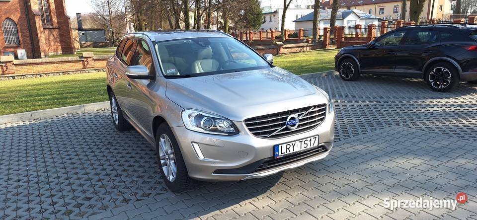 Volvo xc60 T5 AWD mazowieckie Kozice