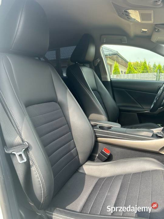Lexus is 250 serwis ASO Dominów