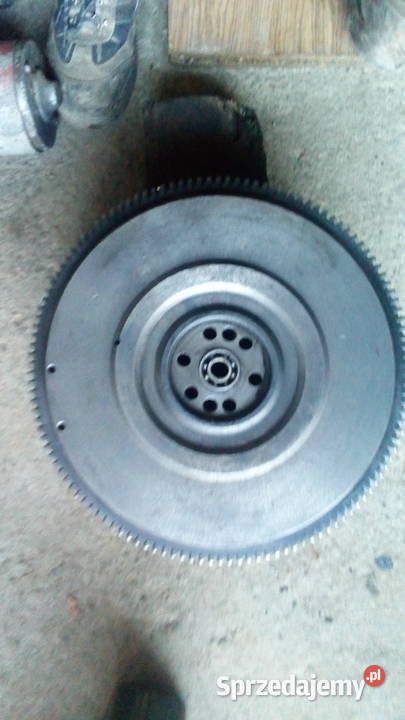 Sprzedam koło zamachowe ursusa c330 starego