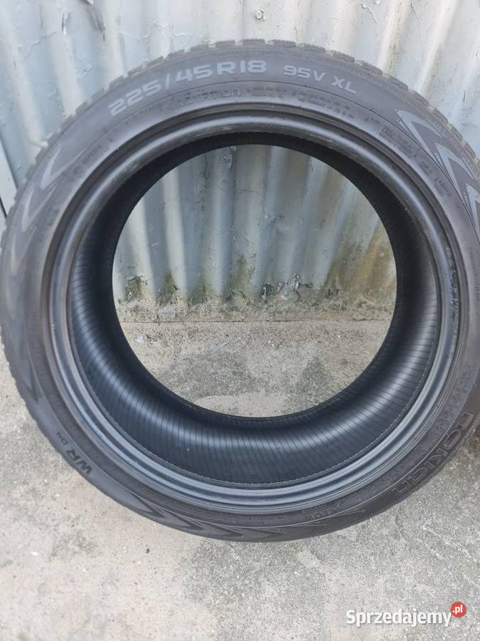 Opony Nokian 22545r18 Bydgoszcz sprzedam