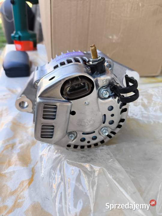 Alternator Denso ładowarek Avant 400600 Białystok