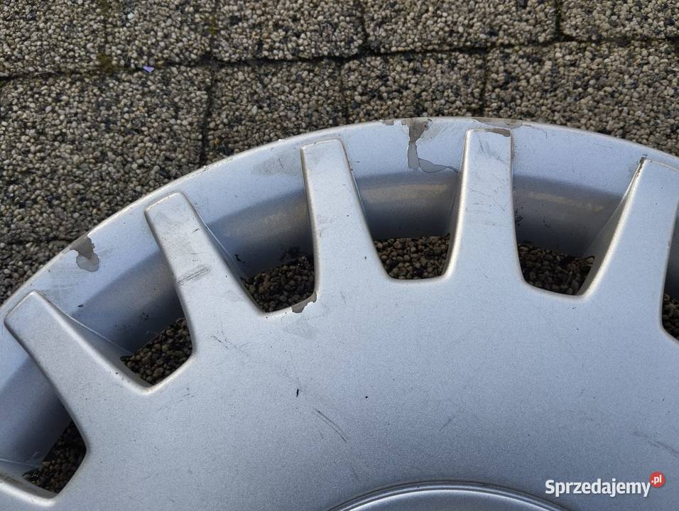 Kołpak Vw 15 1J0601147H Golf pojedyncza sztuka Motoryzacja śląskie Kamieniec