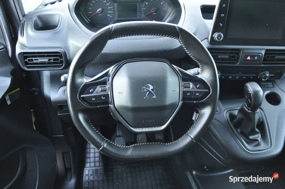 Peugeot Partner L2H1 15 HDI 3 osobowy LONG Długi Bilcza sprzedam