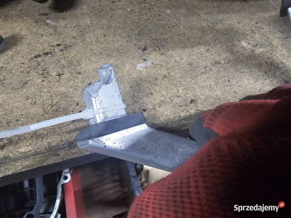 Honda vf1000f uchwyt rączka pasażera lewa vf Jelenia Góra