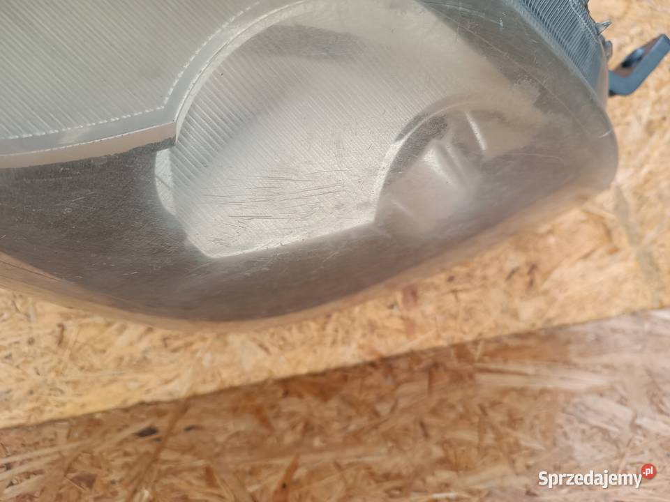 LAMPA PRAWY PRZÓD EU REFLEKTOR 69500010 IVECO Nowy Tomyśl