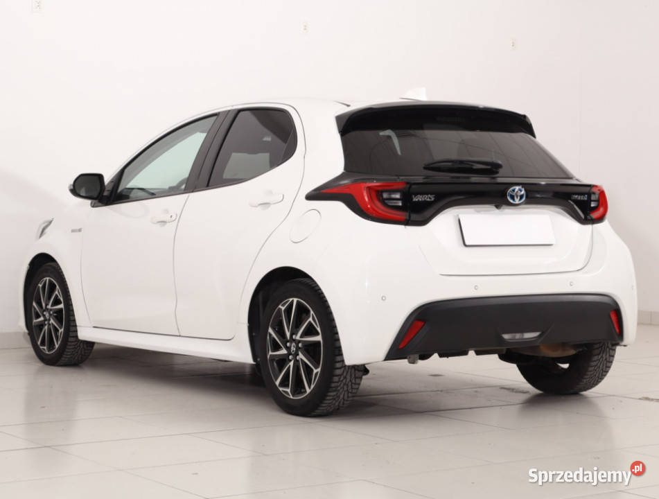 Toyota Yaris 15 VVTi Hybrid 4/5