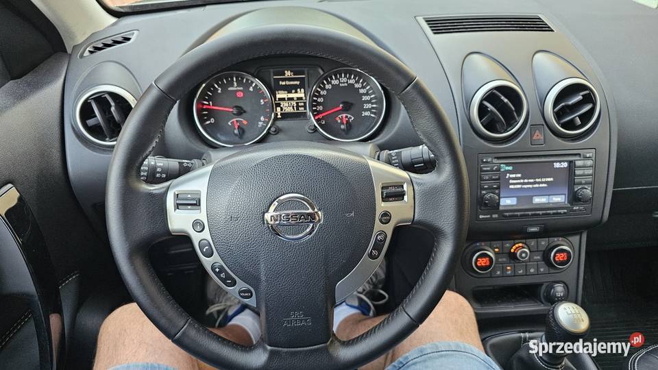 Nissan Qashqai 2 16dci 130 7 os Panorama Dach nieuszkodzony podkarpackie Zarszyn sprzedam