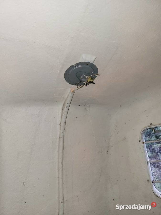 Przyczepa do przewozu zwierząt 2T