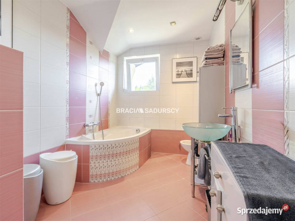 Dom wolnostojący 3147m2 Kraków Młodzieży małopolskie sprzedam