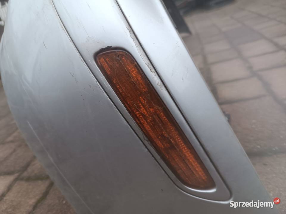 Volvo V40 S40 zderzak przód przedni 32952