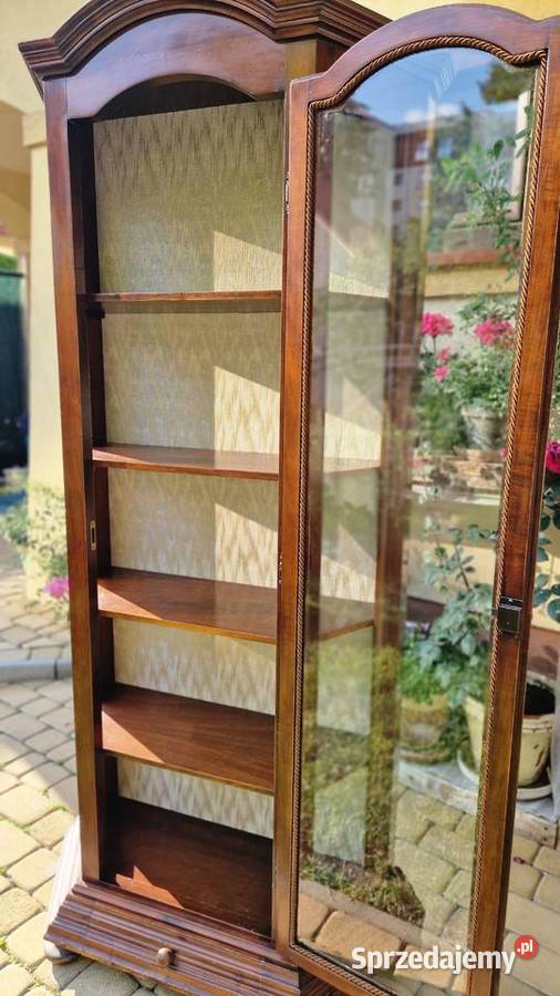 Stylowa drewniana włoska serwantka witryna