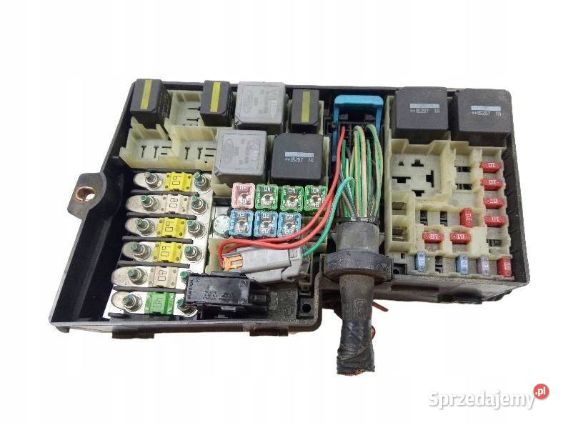 SKRZYNKA BEZPIECZNIKÓW 3M5T14A142AB Ford Focus