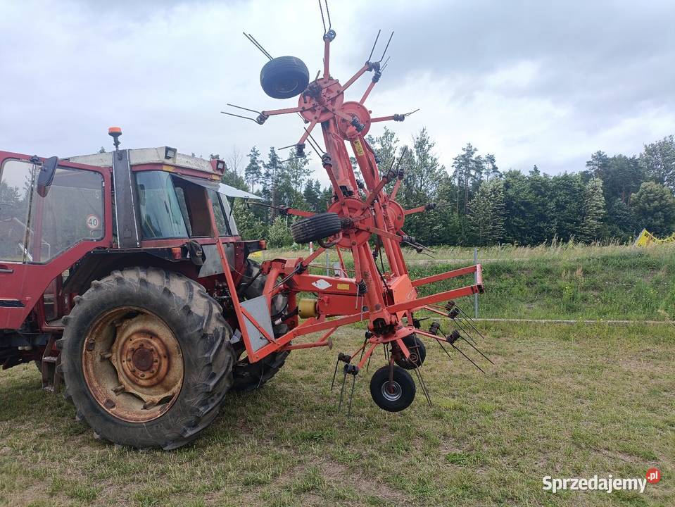 Przetrząsarka kuhn GF 6301 zgrabiarka