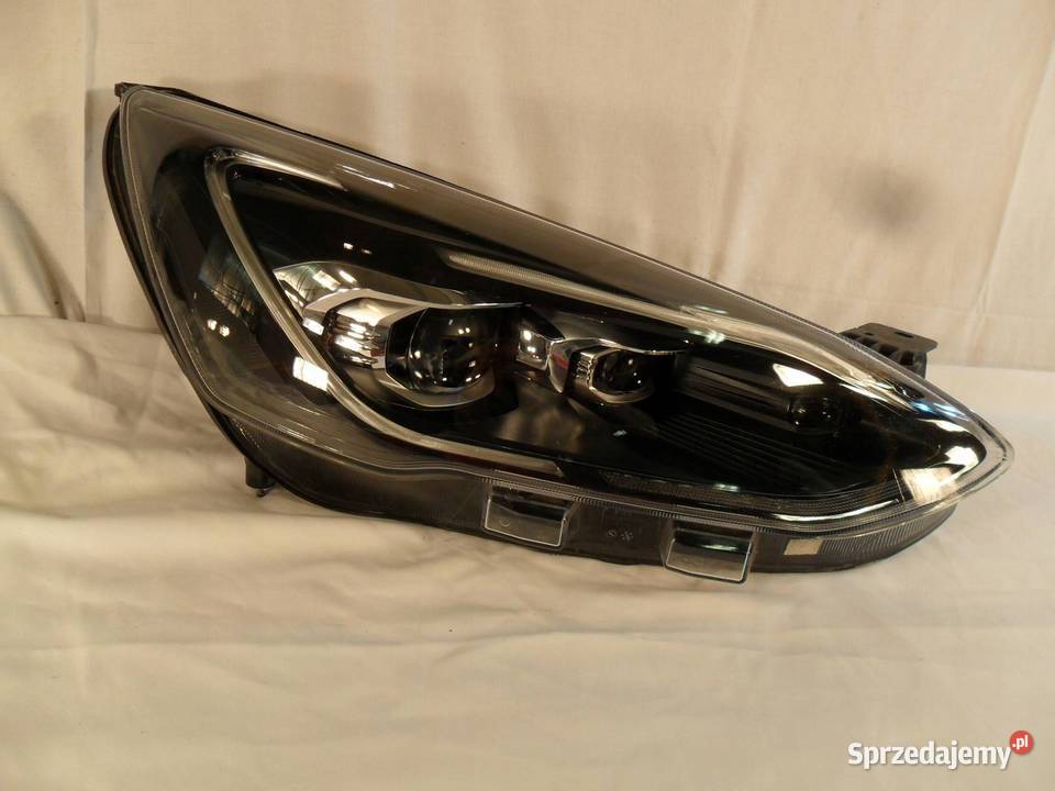 REFLEKTOR PRZÓD STRONA PRAWA FORD FOCUS Nowy Tomyśl sprzedam