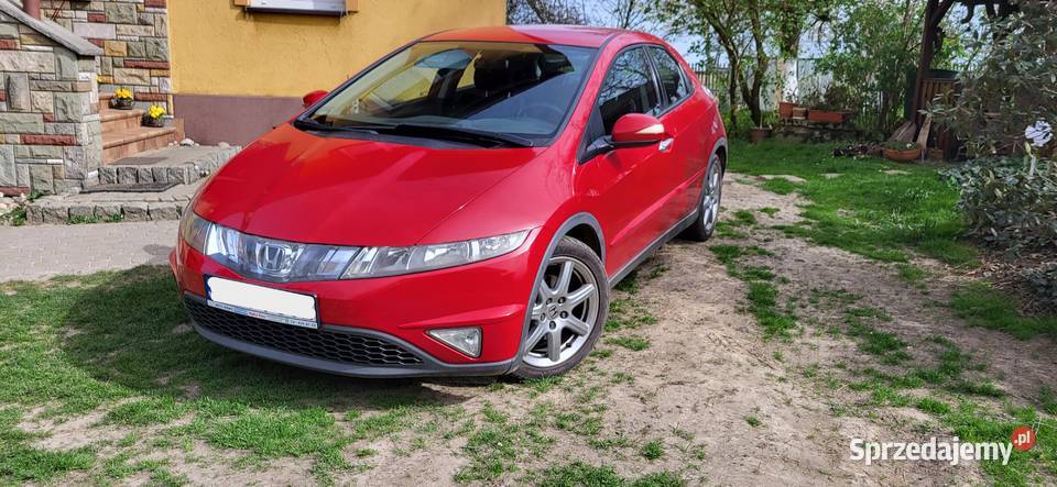 Honda Civic VIII UFO 18