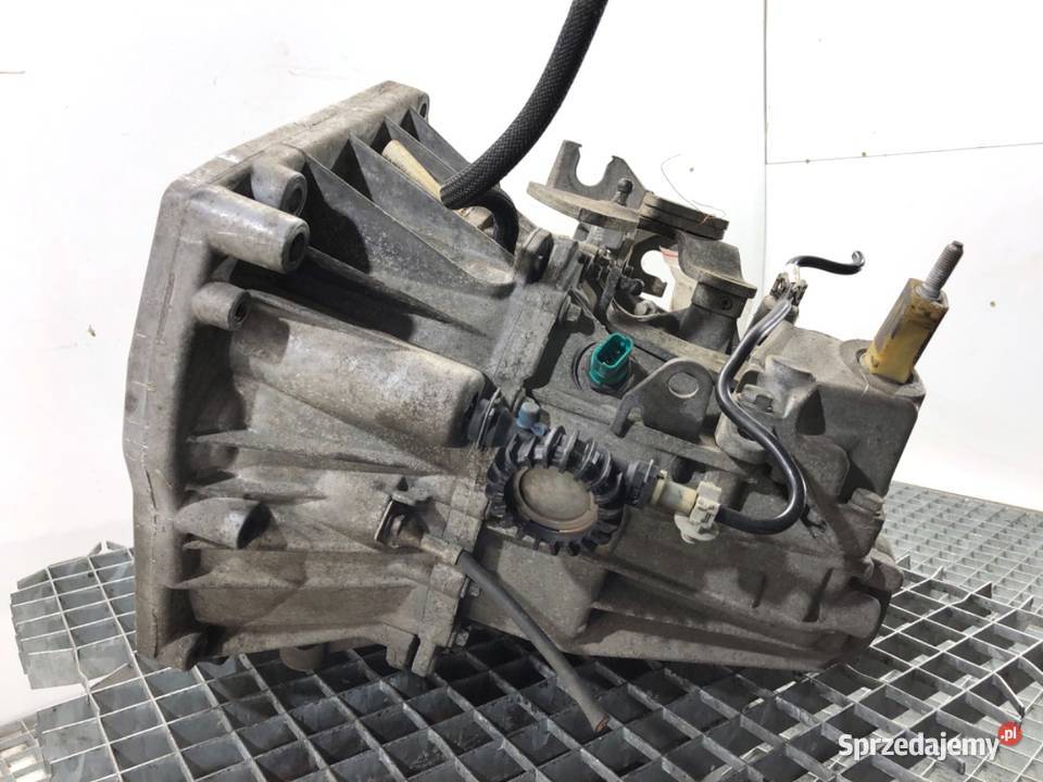 SKRZYNIA BIEGÓW DACIA DUSTER TL4B082 12 125 1018