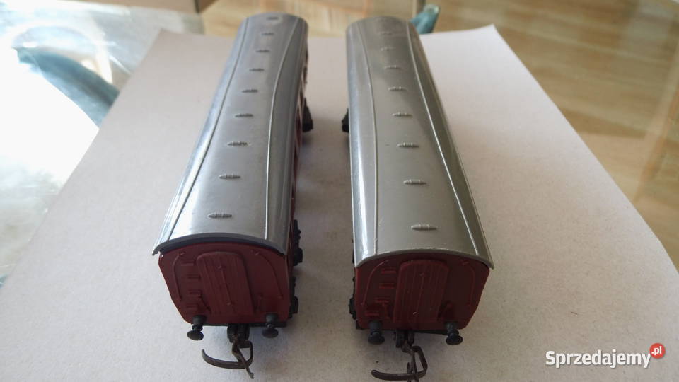 TriangHornby R320 Main Line Brake 2 sztuki Skala sprzedam