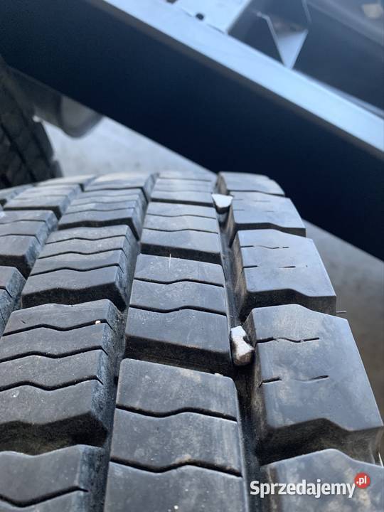Opony 235 75 177 Petlas RZ 300 Glanów sprzedam
