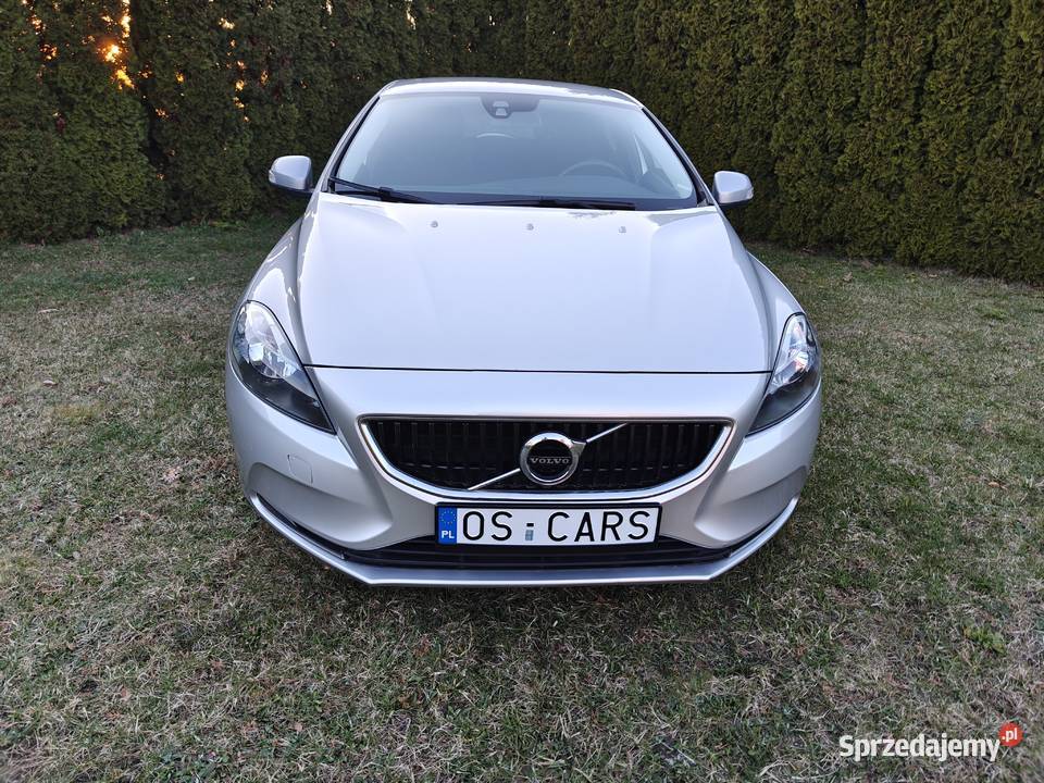 Volvo V40 2018 120 20 Diesel sprzedam